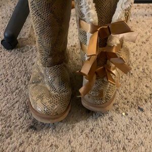 Ugg’s size 8